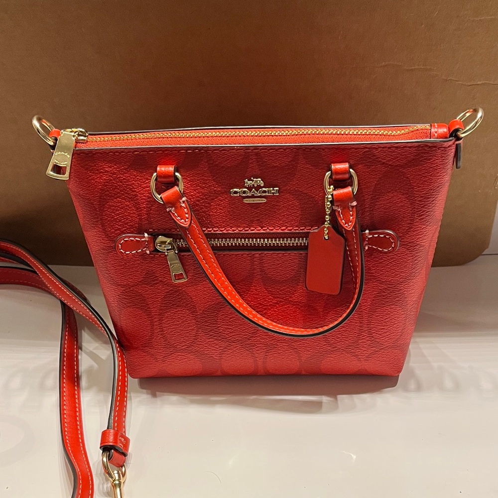 NWOT Coach Mini Gallery Crossbody Bag